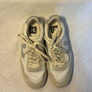 VEJA V-90 Leather Suede Sneakers Size 7